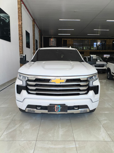 Chevrolet Silverado 5.3 High Country Cab. Dupla V8 4X4 Aut. 4P