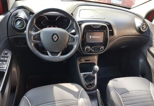Imagen 6 de 8 de Renault Captur 2.0 Intens 2017 / Nafta / Mendoza