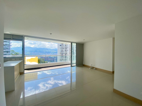 Apartamento En Venta Las Palmas Medellin