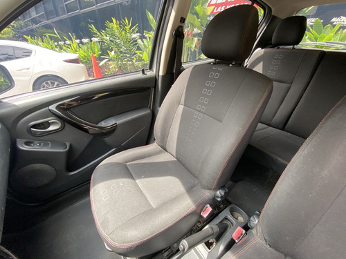 Renault Sandero 1.6 Dynamique Automatico