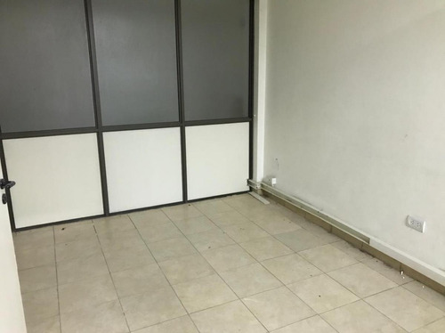 Local U Oficina, Amplio, Dos Plantas, Doble Ingreso - Centro