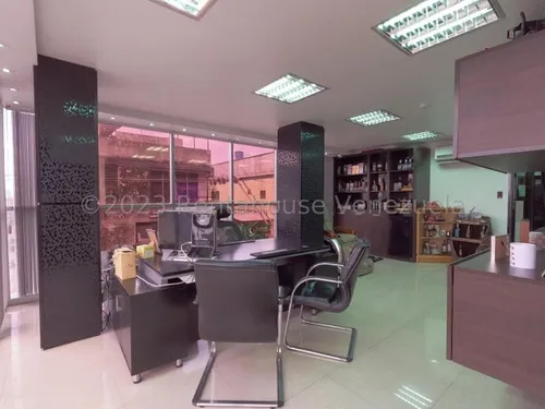 Estefani Salon Vende, Extraordinario Edificio Comercial En Centro Barquisimeto , Lara Mls #25-4020