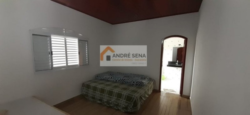 Imagem 7 de 30 de Chácara Em Guararema Excelente Padrão Com 04 Dormitórios, Sendo 03 Suítes, Piscina, Churrasqueira, Pomar, Horta, Área Verde, Vale A Pena Conferir!! - Sp - Ch0001_asi