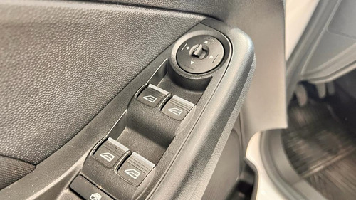 Peunord Ford Fiesta Se 1.6l Año 2018 Blanco