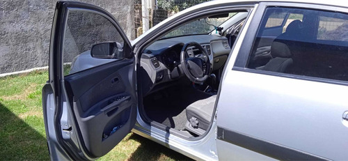 Kia Rio Automático