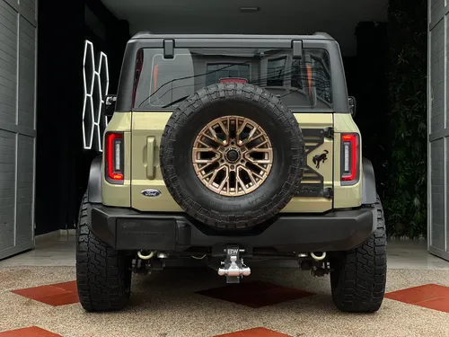 Bronco Coupe Sasquash