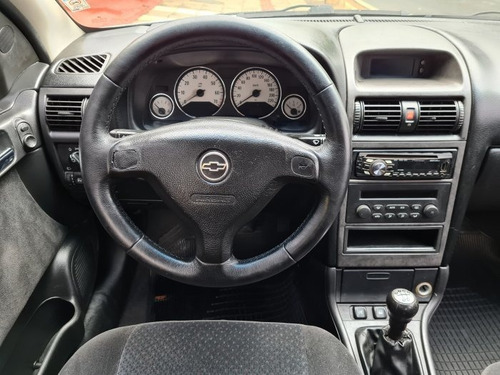Astra Sedan 2.0 Mpfi Advantage Sedan 8v Flex 4p Manual