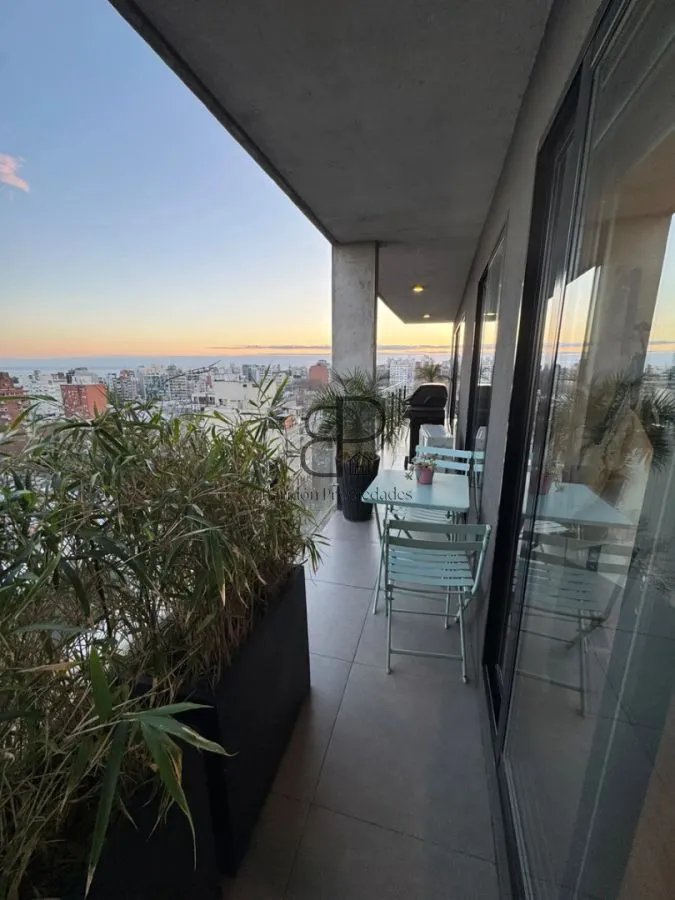 Alquiler Apartamento 2 Dormitorios Parque Rodo Balcon Y Cochera · Foto 3