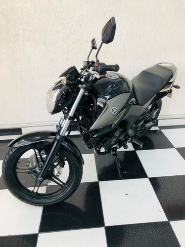 Imagem 9 de 11 de Yamaha Fazer 250 Preta 2017