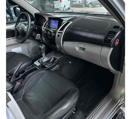 Mitsubishi Pajero Dakar 3.5 HPE 7 LUGARES 4X4 V6 24V FLEX 4P AUTOMÁTICO