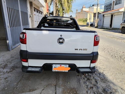 RAM 700 1.6 Slt Mt