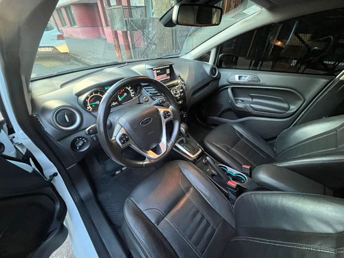 Ford Fiesta Kinetic 1.6 Titanium Powershift 120cv