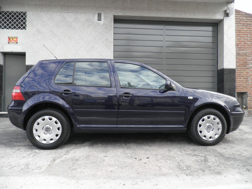 Volkswagen Golf 1.6 Confortline