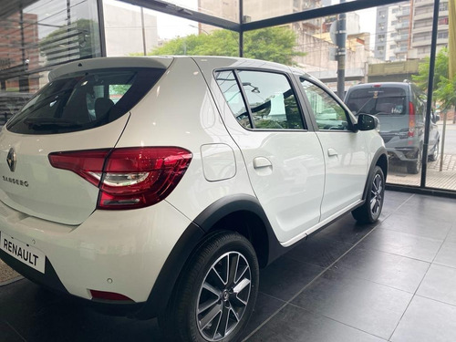 Imagen 5 de 10 de Renault Sandero Intens Financia Tasa 0% $1.600.000(ev)
