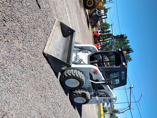Imagen 18 de 19 de Mini Cargadora Marca Wecan Xt650
