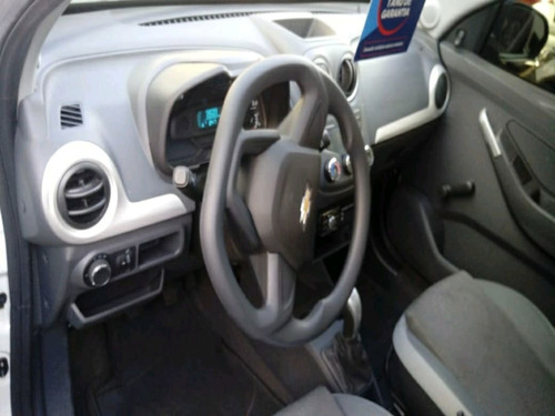 Imagem 9 de 14 de Volkswagen Saveiro Cs Robust G6 1.6 8v Flex
