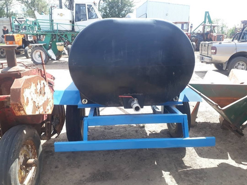 Imagen 3 de 3 de Acoplado Tanque 1200 Litros