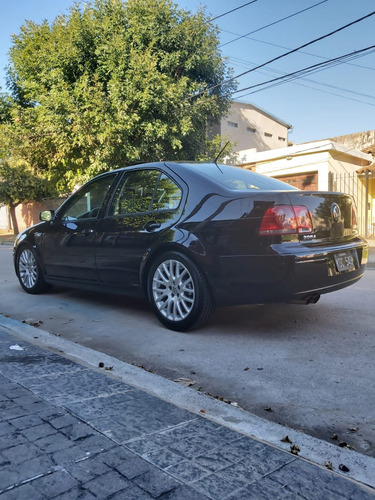 Volkswagen Bora 1.8 Highline T 180cv Cuero