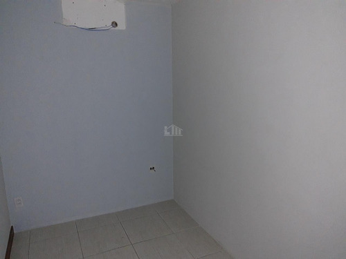 Imagem 6 de 14 de Sala, Qrts Para À Venda, Com 40,00 M², No Praia Do Canto,vitória. - 996