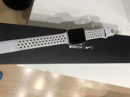 Apple Watch 2 Nike 42mm Prata - Brinde 5 Pulseiras