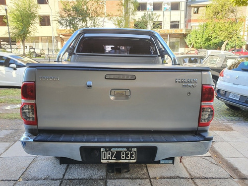 Toyota Hilux 3.0 Cd Srv Cuero 171cv 4x2 - E4 2015