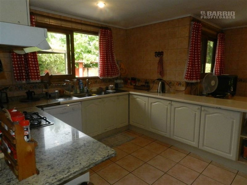 Imagen 20 de 25 de Casa En Venta De 4 Dormitorios En Colina