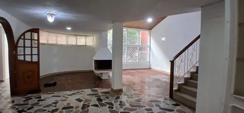 Casa En Arriendo/venta En Santa Paula. Cod V16350