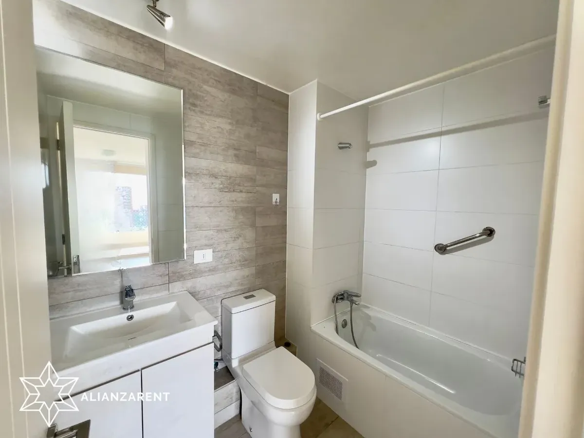 Imagen 4 de 14 de Venta Dep 1d & 1b - Bosques De Montemar