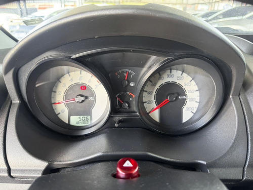 Ford Fiesta 1.6 MPI TRAIL HATCH 8V