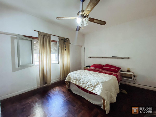 Casa En Venta - 2 Dormitorios 1 Baño - 95mts2 - Abasto, La Plata