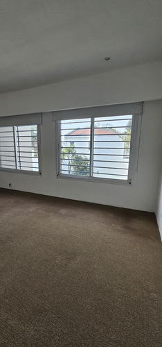 Casa En Venta, Castelar Norte