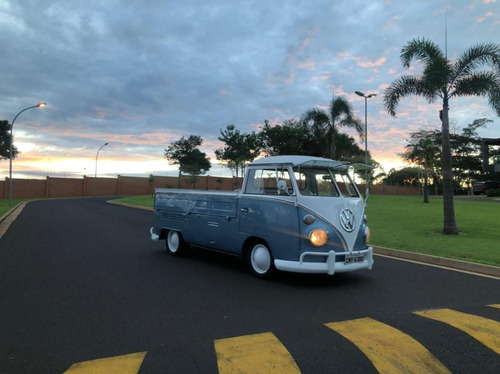 Imagem 2 de 15 de Volkswagen Kombi