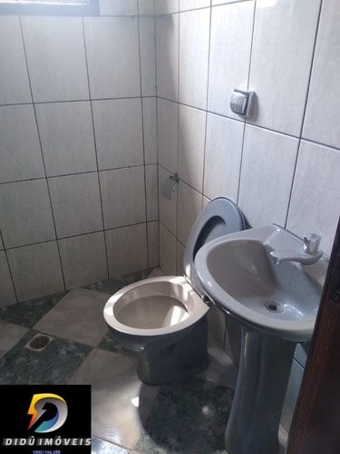 Imagem 11 de 15 de Sobrado Para Venda Com 246 M² No Jardim Las Vegas Sto André, Sendo 3 Dormitórios, 1 Suíte, 4 Vagas. - 0100958 - 69689842