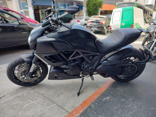 Imagem 1 de 14 de Ducati Diavel 1200