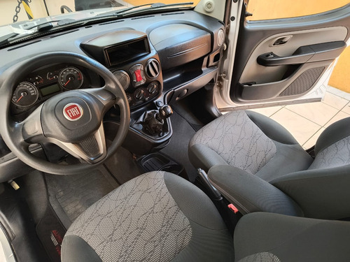 Fiat Doblo 1.8 16v Essence 7l Flex 5p 5 marchas