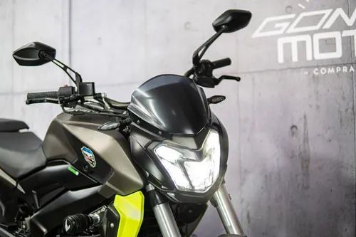 Bajaj Dominar 400 2022