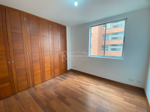 Apartamento En Arriendo En Santa Maria De Los Angeles. Cod A776166