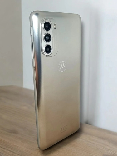 Celular Motorola Moto G51 5g Plata 128gb Rom 4gb Ram Libre Plateado (Reacondicionado)