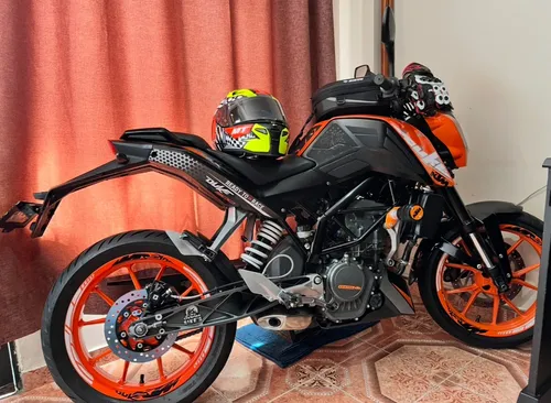 Moto Duke, Modelo 2020, En Óptimas Condiciones