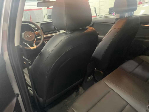 Imagen 8 de 15 de Kia Rio Sx 1.6 At Hatchback Full Linea Nueva 2021