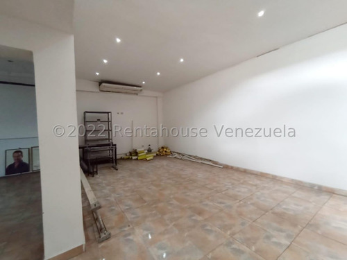 Edificio Comercial En Venta En Avenida Libertador Barquisimeto Lara. Código 23-15252 Excelente Oportunidad Al Mejor Precio Negociable!!!. Comunicate Conmigo! Gracias. Pregunta Sin Compromiso Kv #