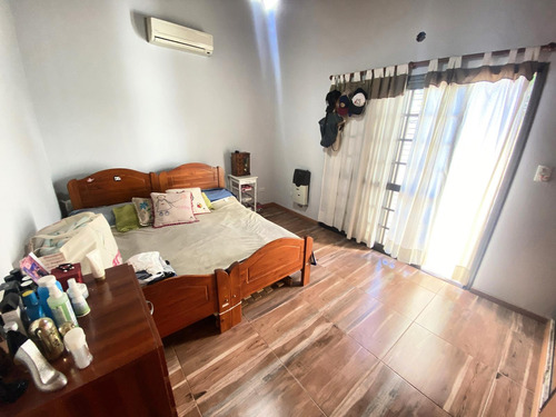 Venta Casa De 3 Dormitorios En Barrio San Martín