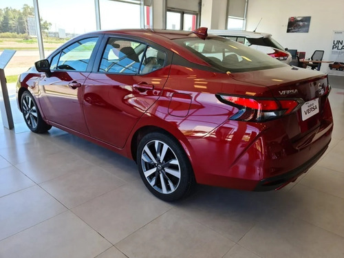 Nissan New Versa Exclusive *