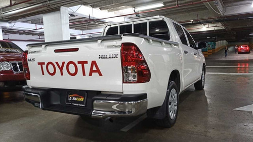 Imagen 5 de 11 de Toyota Hilux Automatica