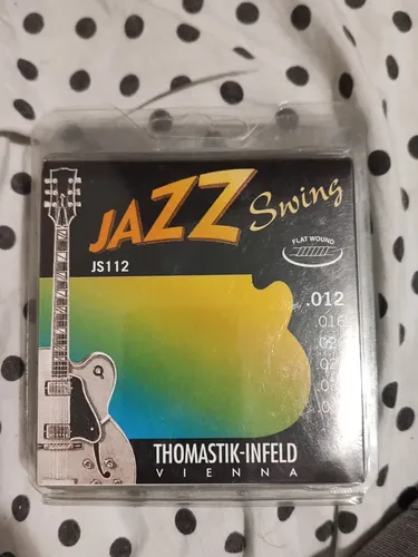 Cordes Guitare Basse Thomastik JF344 Flat Wound - 4 Cordes Long Scale 34", .043-.100, Son Jazz Profond