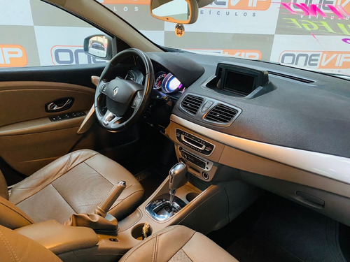 Imagem 8 de 11 de Renault Fluence Privilége X-tronic 2.0