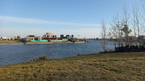 Imagen 1 de 6 de Lote En Venta A La Laguna San Sebastian Area 6