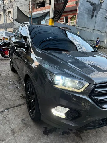 Escape Versión Full Deportiva St-line, Única Dueña