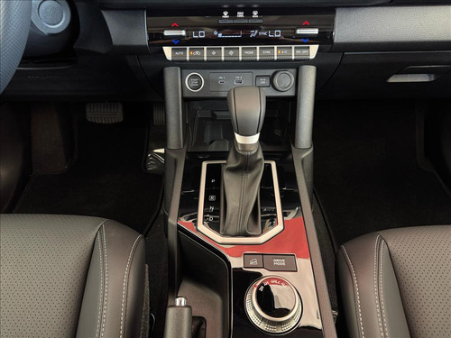 Mitsubishi Triton 2.4 BITURBO DIESEL CD HPE-S 4X4 AUTOMÁTICO