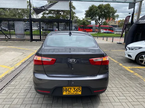 Kia Rio 1.4 4 p